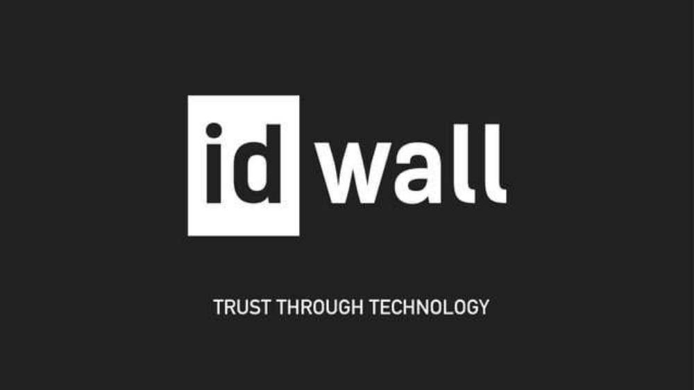 Idwall pitch deck, cover slide